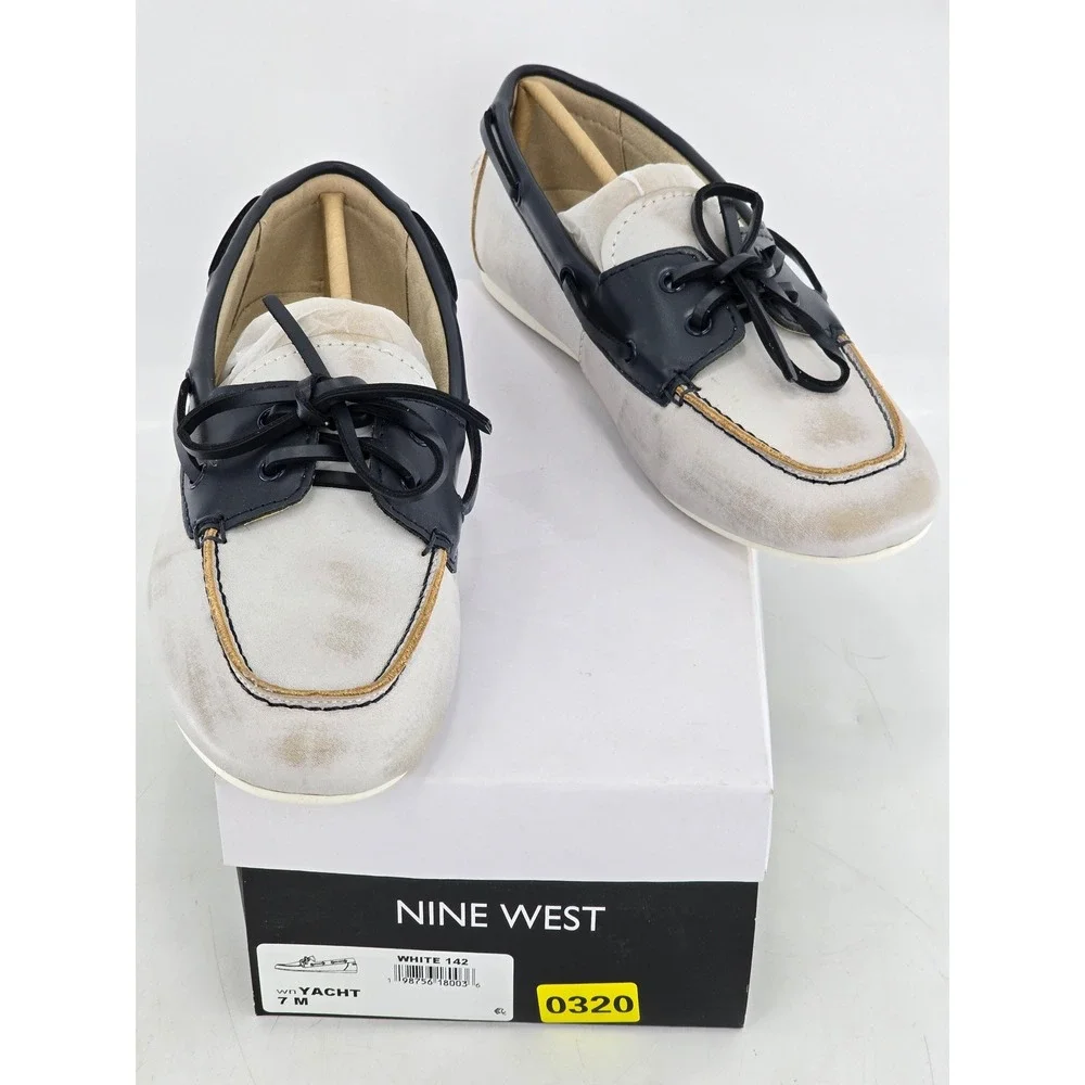 Nine West Yacht Boat Shoes Womens 7 White Navy Leather Moccasins - New